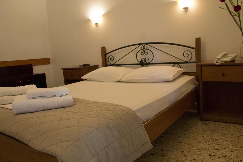 Anixis Hotel Loutra Ipatis Room photo
