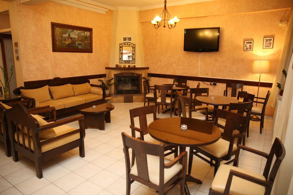 Anixis Hotel Loutra Ipatis Exterior photo